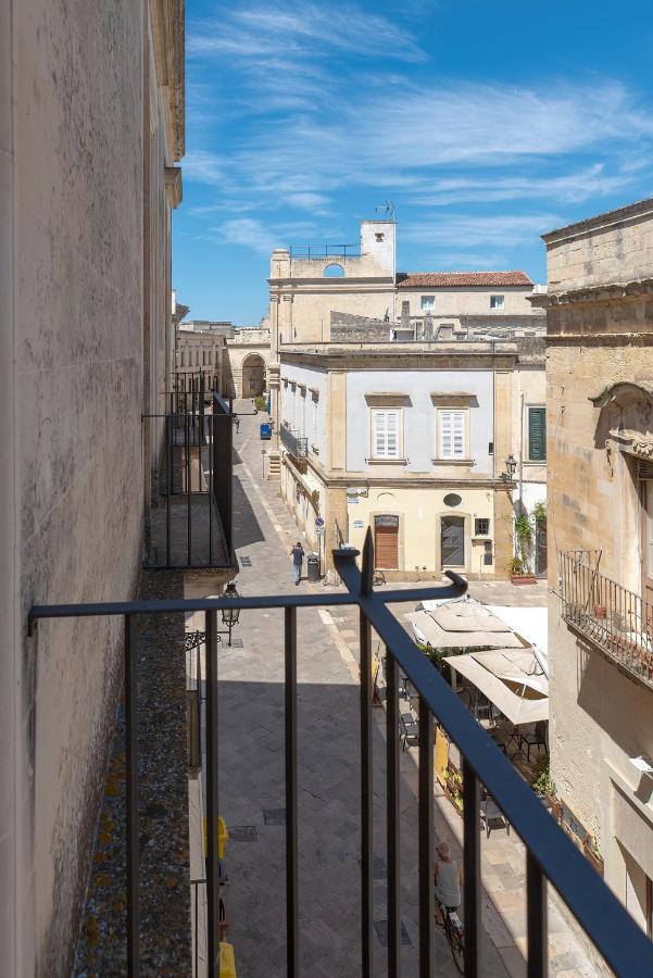 Bed and Breakfast Palazzo Charlie Lecce Exterior foto