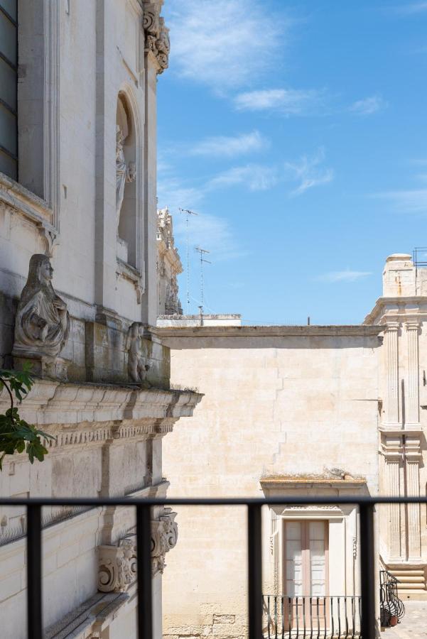 Bed and Breakfast Palazzo Charlie Lecce Exterior foto